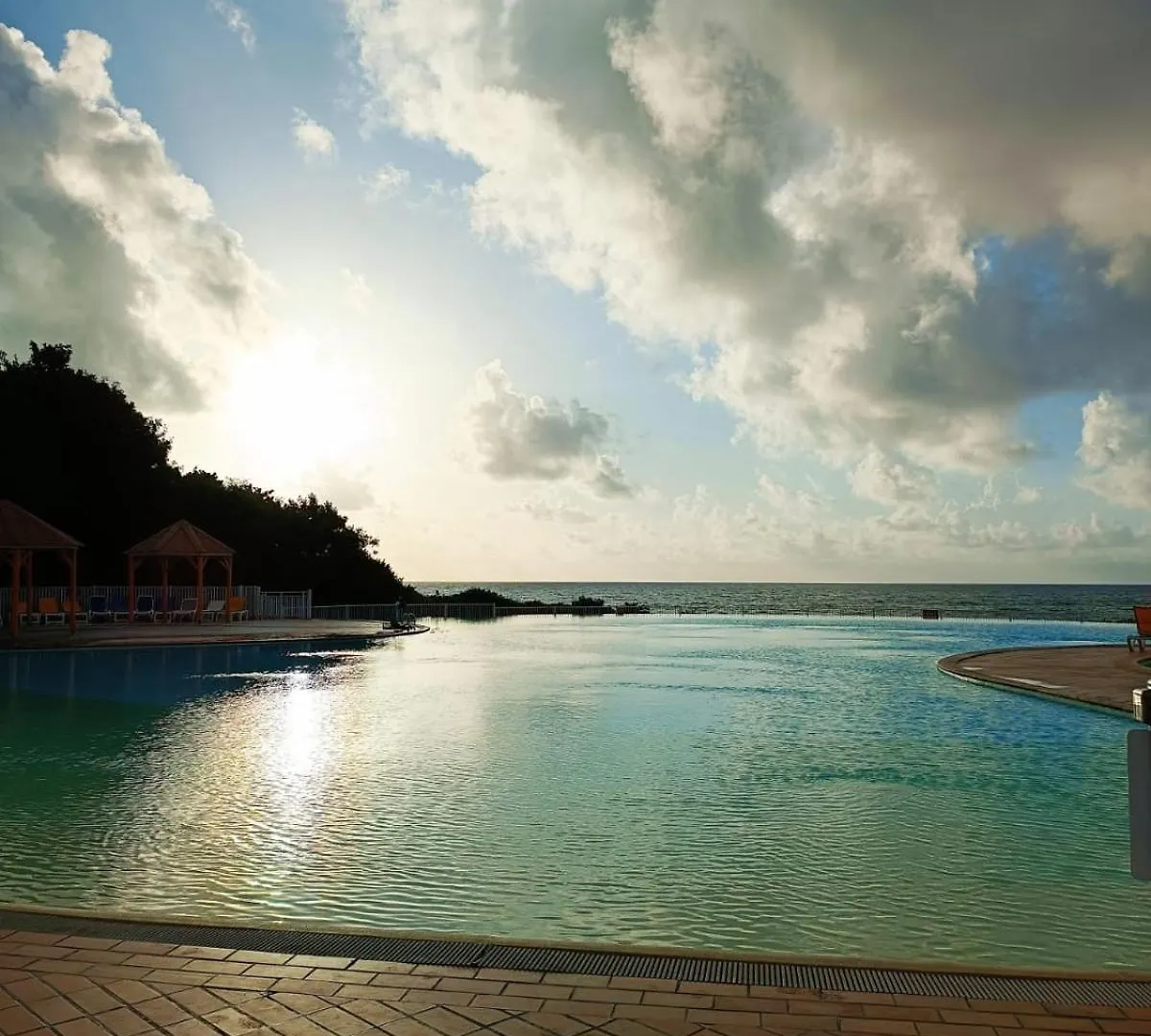 Apartment La Suite Serendipity Piscine Et Plage Saint-Francois